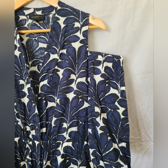 DONNA KARAN Palm Print Cold-Shoulder Midi Dress - Picture 3 of 8